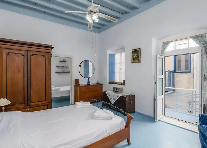 Rustic House In Plaka