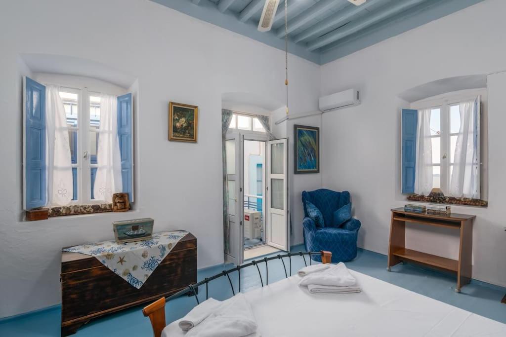 Rustic House In Plaka *