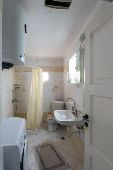 Holiday home Rustic House In Plaka